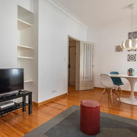 Baixa 2bdr Duplex With Balcony By Lovelystay * 리스본