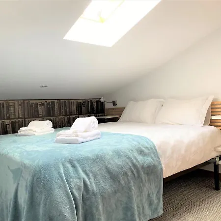 Condessa 2bdr Duplex By Lovelystay * Lissabon