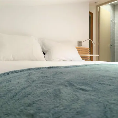 Baixa 2bdr Duplex With Balcony By Lovelystay 리스본