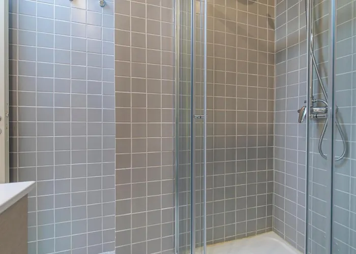 Condessa 2bdr Duplex By Lovelystay